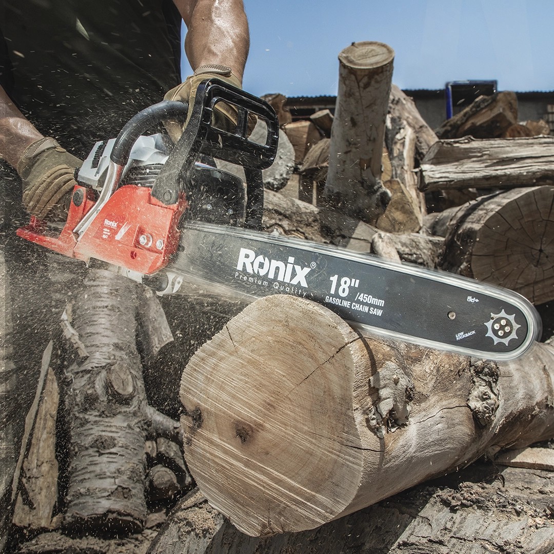 4647 Gasoline Chainsaw-Ronix Tools (3) 4647 Gasoline Chainsaw-Ronix Tools (3)