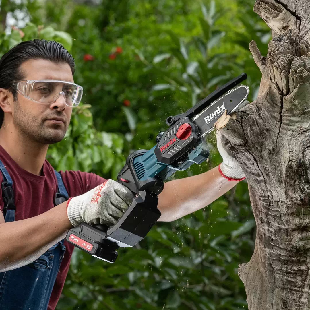 Ronix 8600 Cordless Mini Chain Saw – Compact Power, Professional Performance